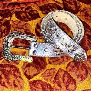 B.b. Simon belt